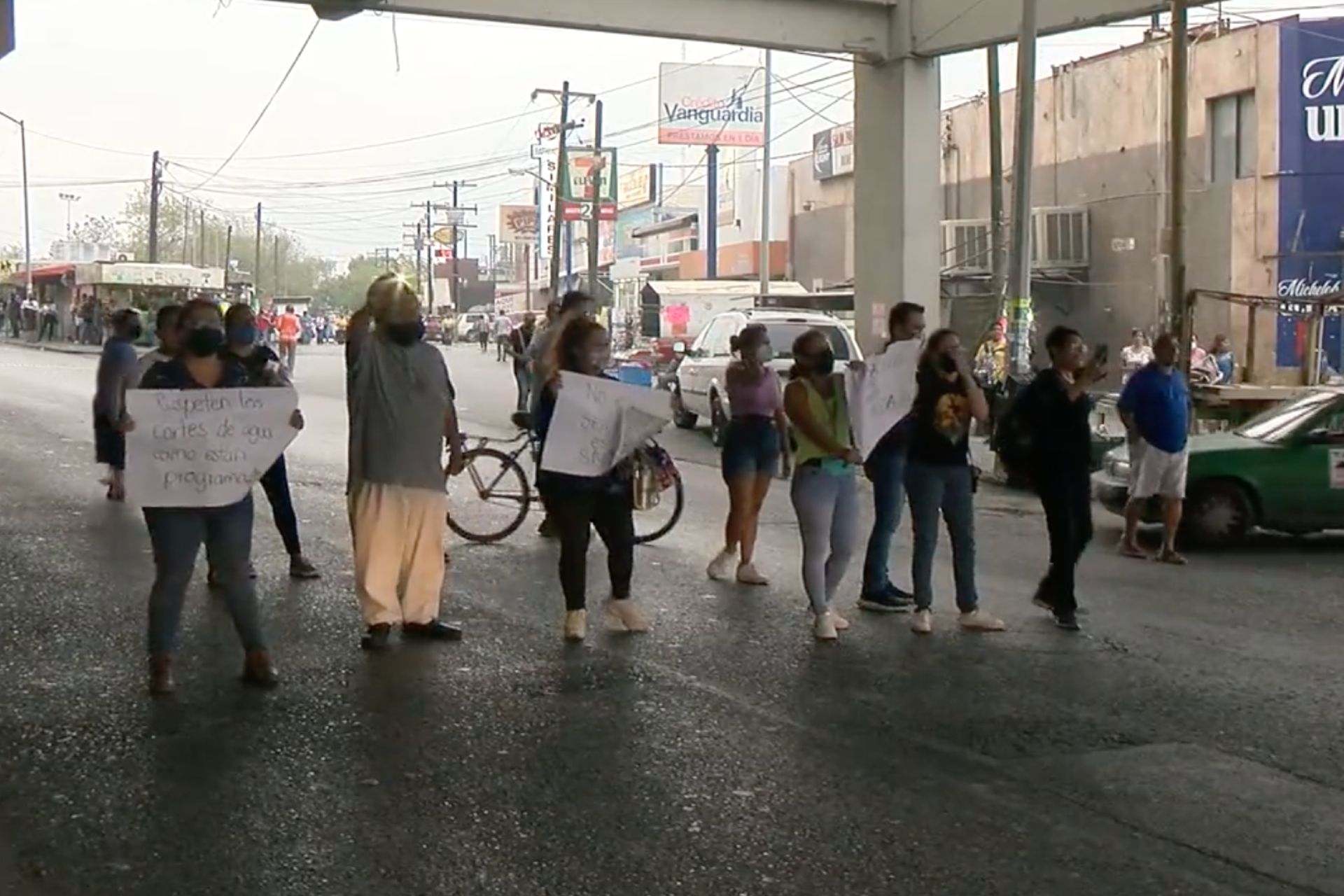 AMLO sugiere que Gobierno de Nuevo León y empresarios lleguen a acuerdos ante falta de agua AMLO sugiere que Gobierno de Nuevo León y empresarios lleguen a acuerdos ante falta de agua