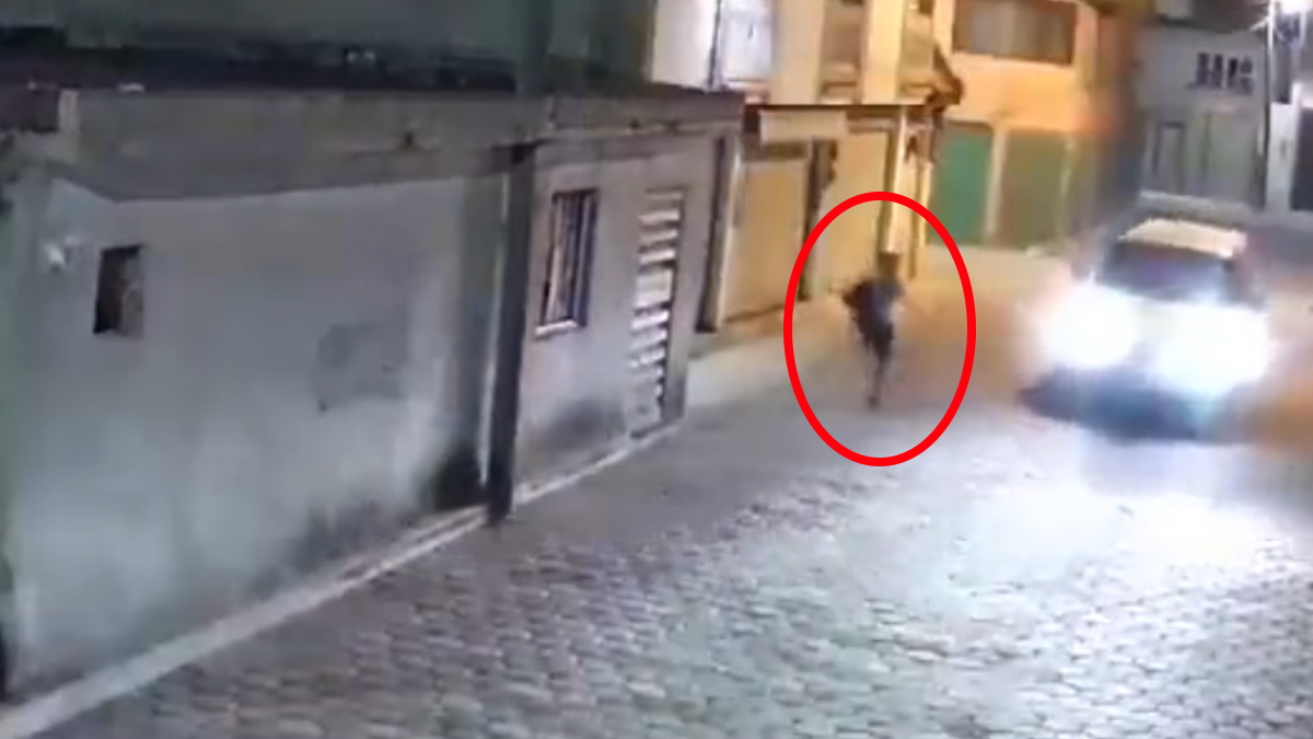 #Video Joven escapa de aparente secuestro en Puebla #Video Joven escapa de aparente secuestro en Puebla