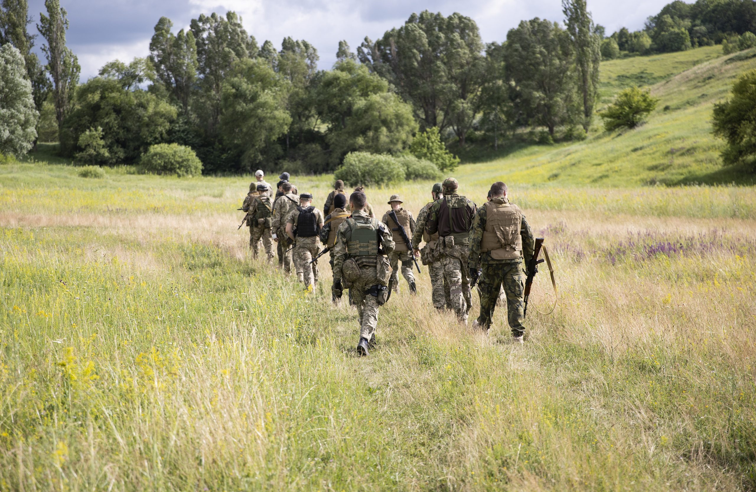 Autoridades de Kiev anuncian toque de queda hasta el 3 de julio