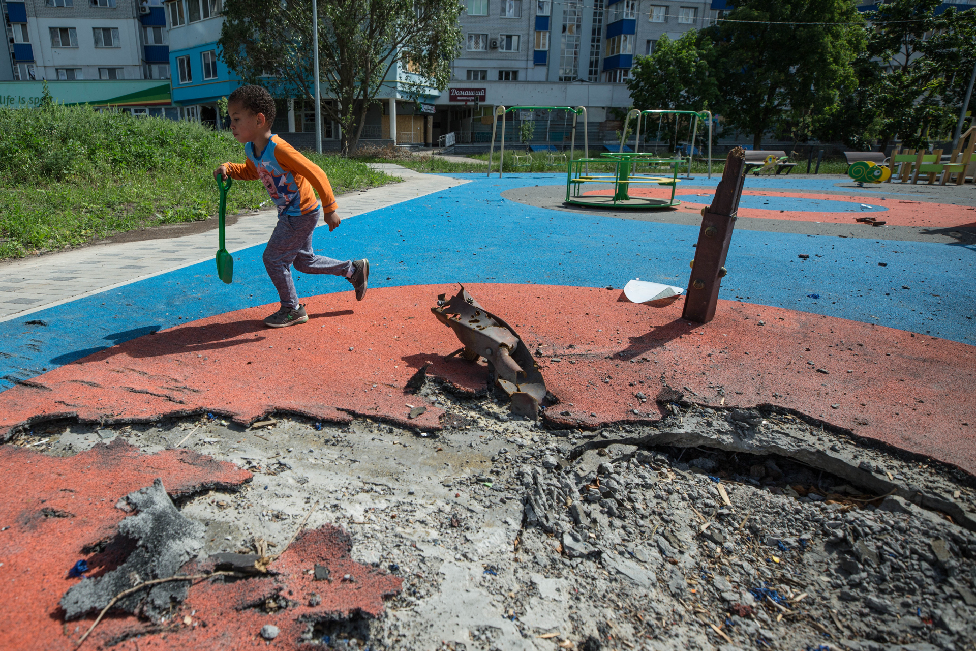 Un Día del Niño sin apenas niños y con muchas escuelas destruidas en Ucrania