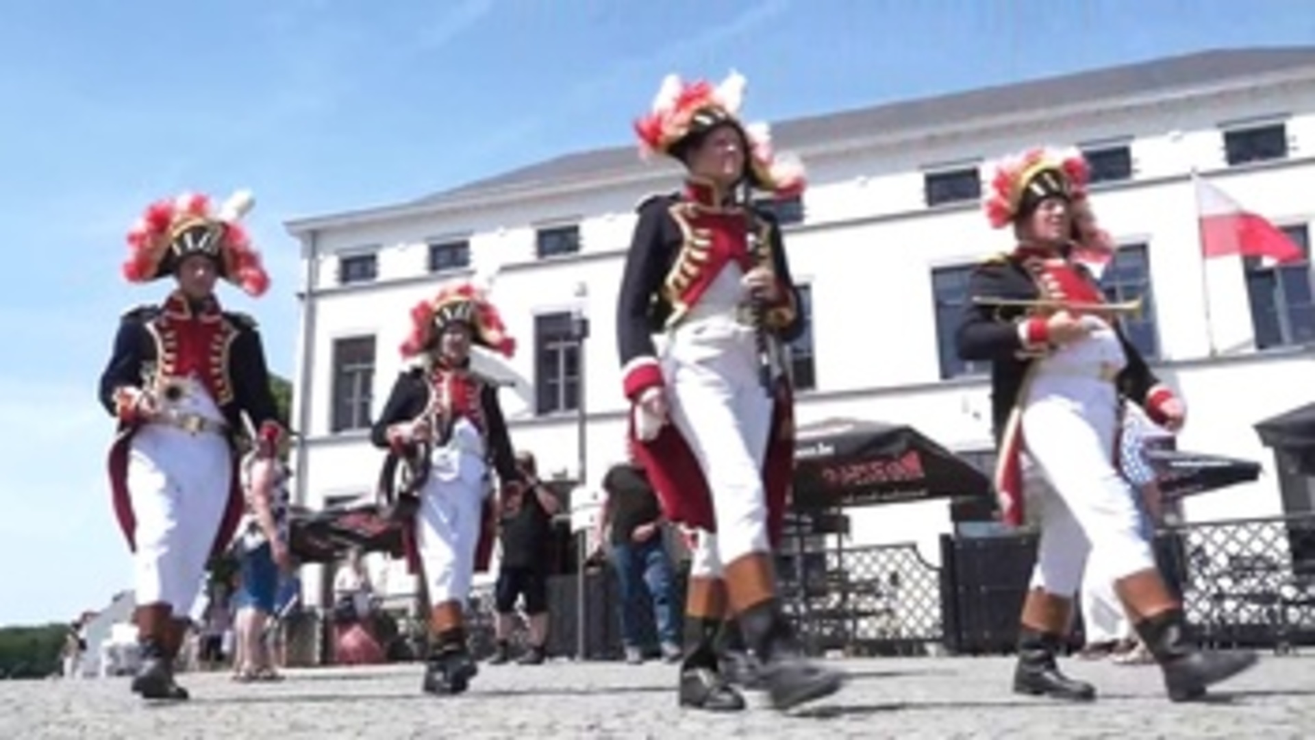 Waterloo rememora su batalla con la mayor recreación desde 2015
