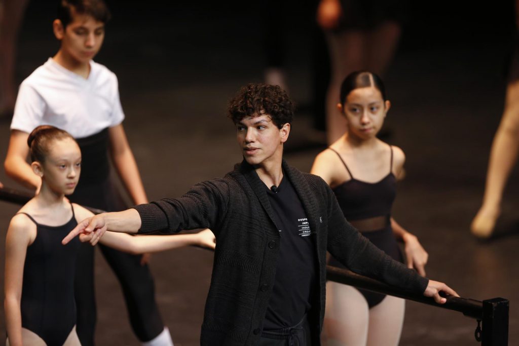 #Video Isaac Hernández impulsa nuevos talentos de la danza - 3bf333166bad3b33d2b28a3a5f92c2503bc31c44w-1024x683