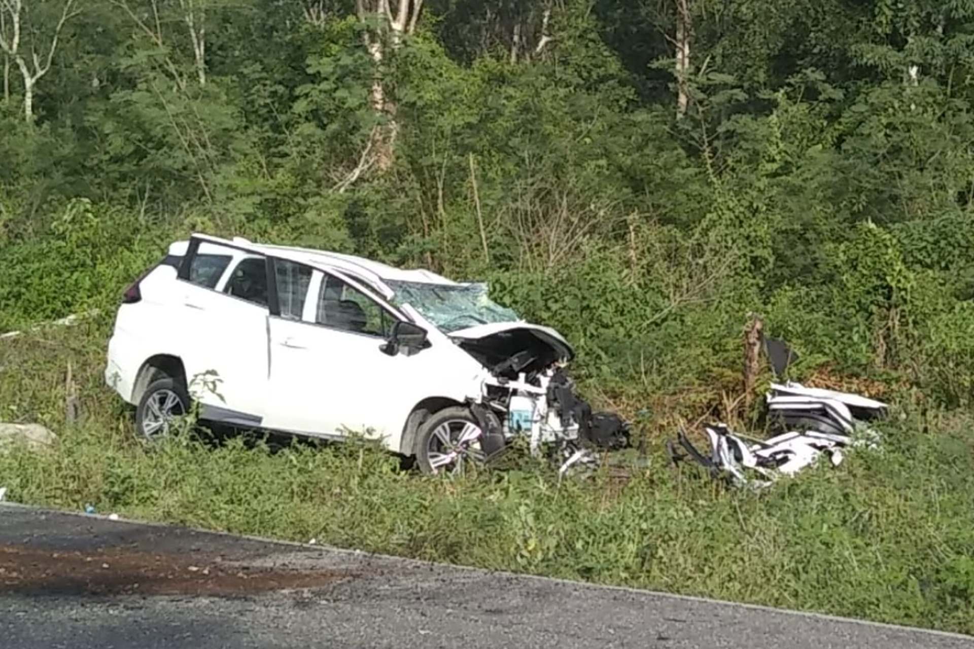 Accidente en carretera de Yucatán deja cuatro muertos Accidente en carretera de Yucatán deja cuatro muertos