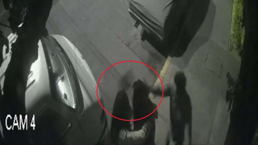 #Video Hombre golpea con ladrillo a pareja lésbica en Coyoacán