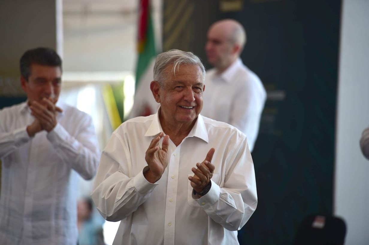 López Obrador admite que sistema de salud pública “está muy mal” López Obrador admite que sistema de salud pública “está muy mal”