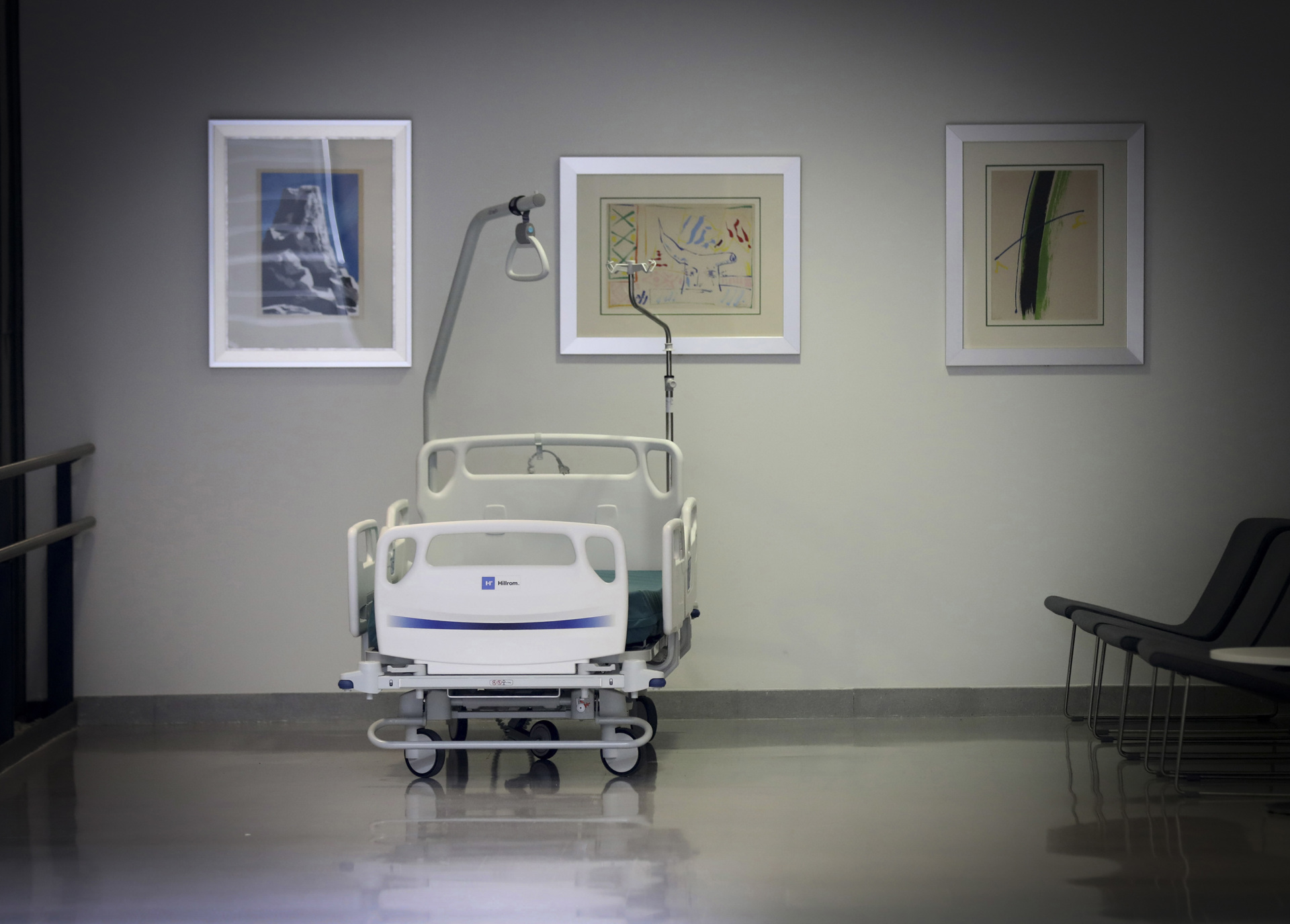 Agregar un nuevo antiviral al tratamiento actual contra COVID-19 reduce mortalidad: estudio