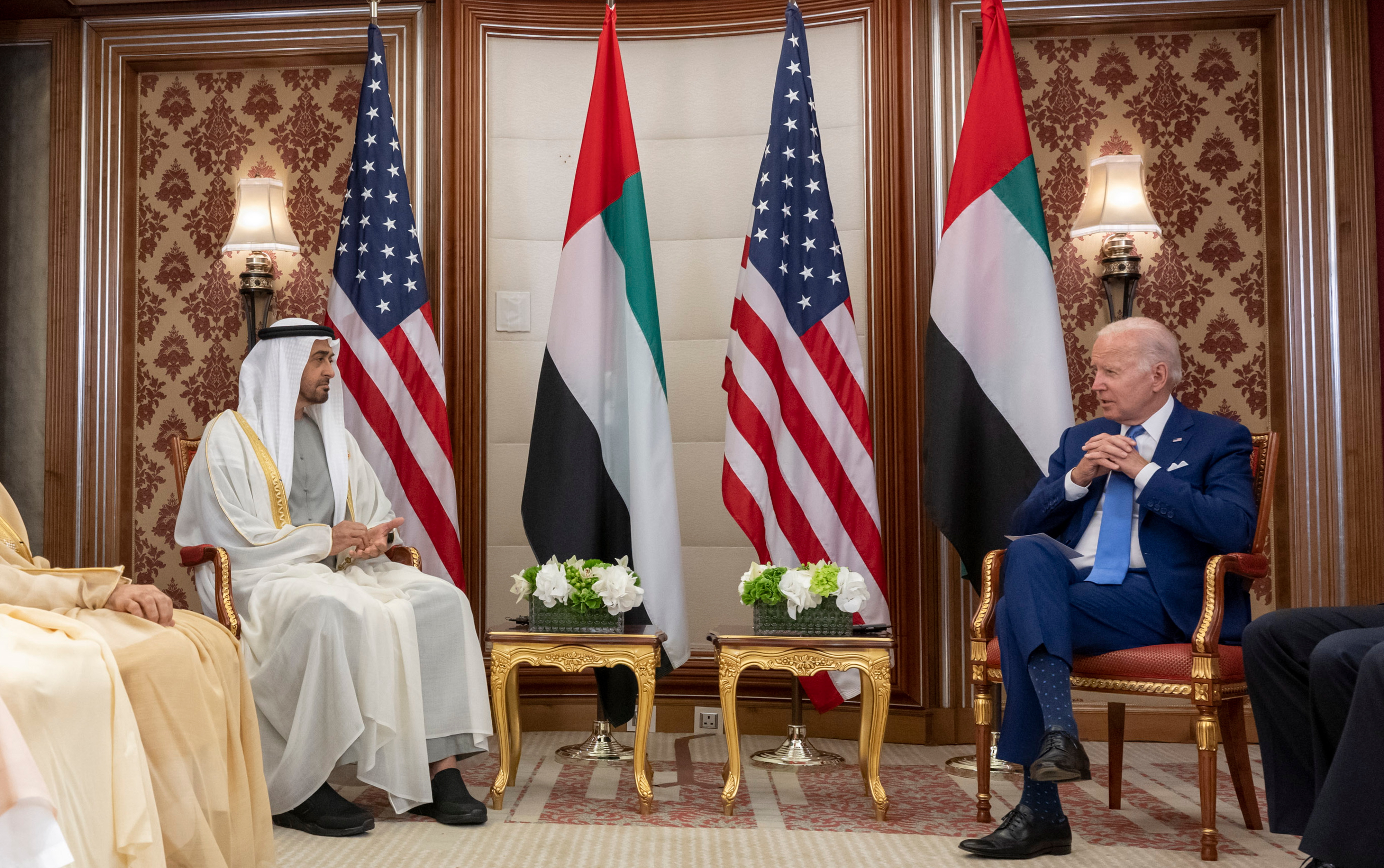 Biden invita al presidente de Emiratos Árabes Unidos a visitar EE.UU.