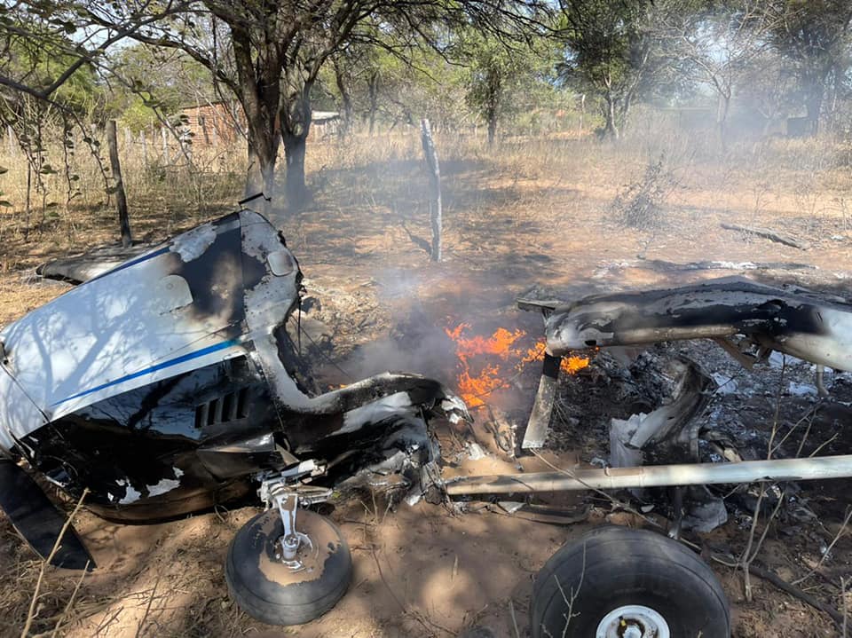 Decomisan droga en avión pequeño que se accidentó en Bolivia