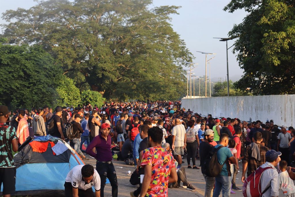 Caravana de 4 mil migrantes se instala fuera de aduana en Huixtla, Chiapas - caravana-migrantes-caif-huixtla-chiapas-2-1024x683