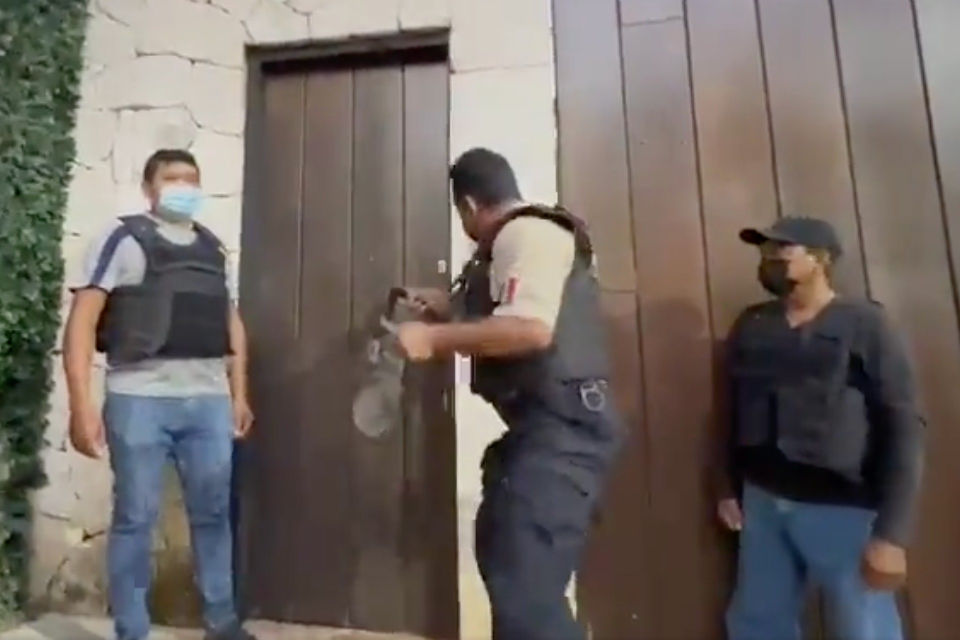 “Fue indigno”: AMLO sobre cateo en casa de ‘Alito’ Moreno en Campeche “Fue indigno”: AMLO sobre cateo en casa de ‘Alito’ Moreno en Campeche