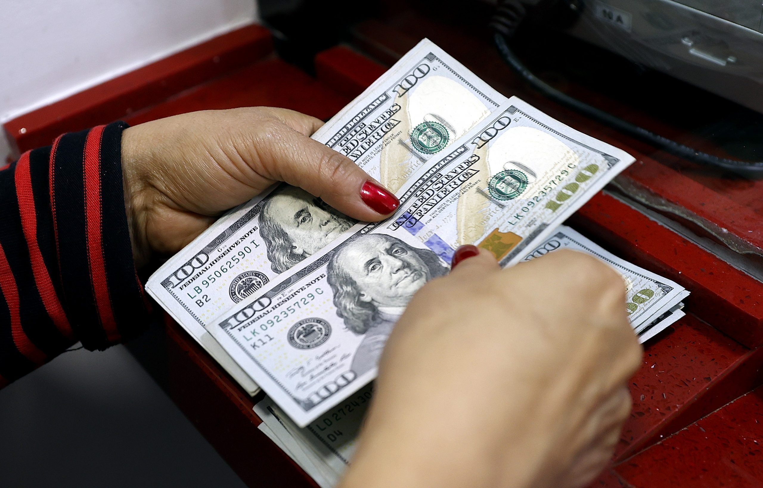 El dólar hace temblar a parte de la economía de América Latina El dólar hace temblar a parte de la economía de América Latina