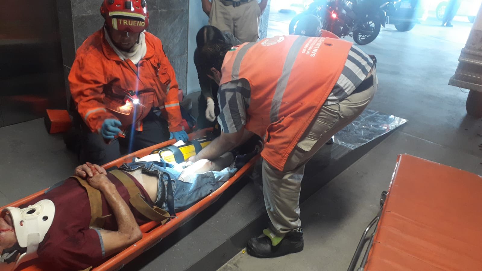 Desplome de elevador en San Luis Potosí deja un lesionado Desplome de elevador en San Luis Potosí deja un lesionado