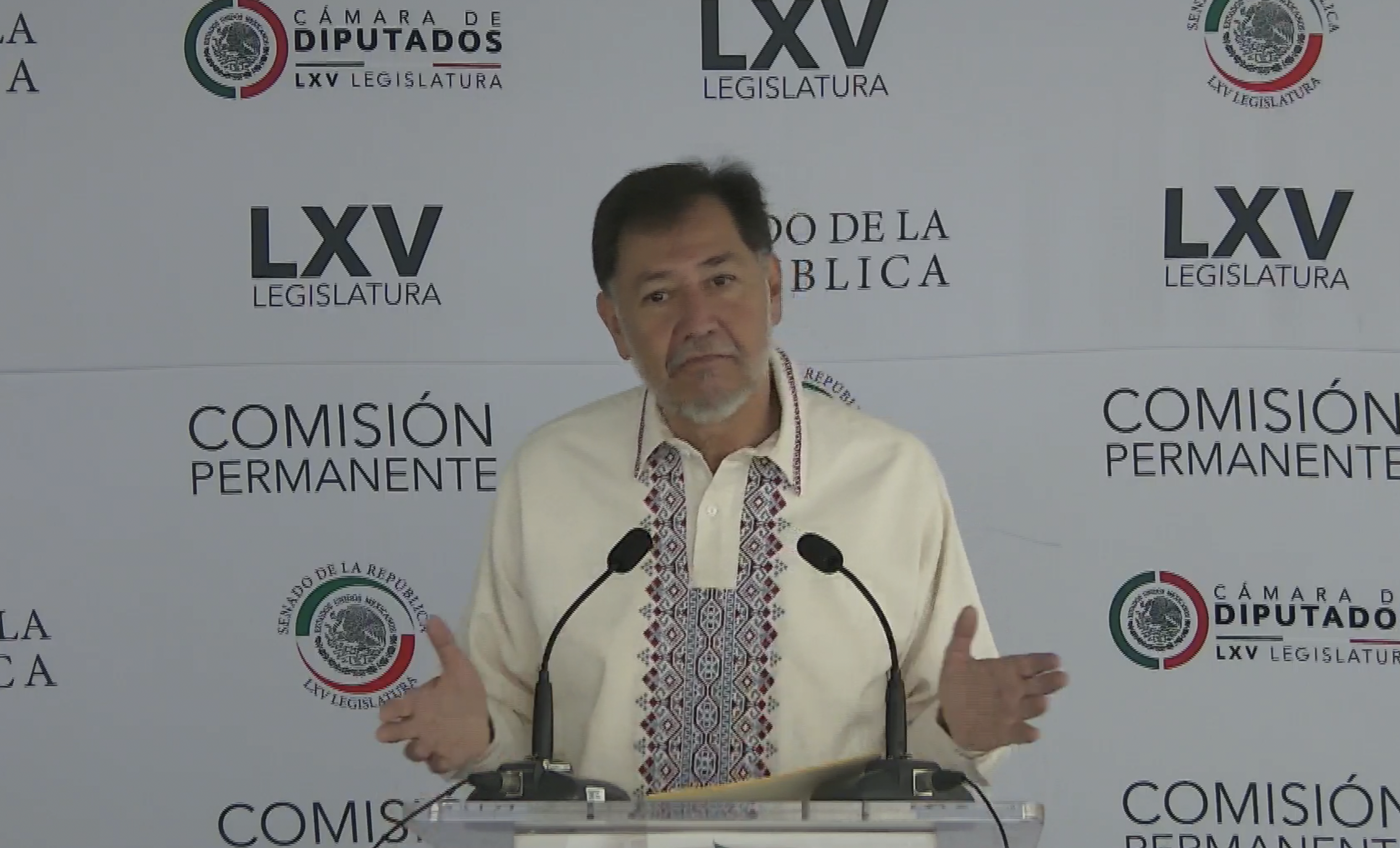 Fernández Noroña pide a AMLO sacar manos del proceso interno de selección de candidato Fernández Noroña pide a AMLO sacar manos del proceso interno de selección de candidato