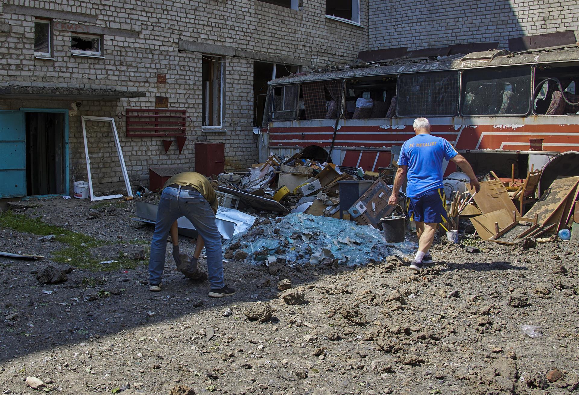 OMS estudia los efectos de la guerra de Ucrania sobre la vista y el oído OMS estudia los efectos de la guerra de Ucrania sobre la vista y el oído