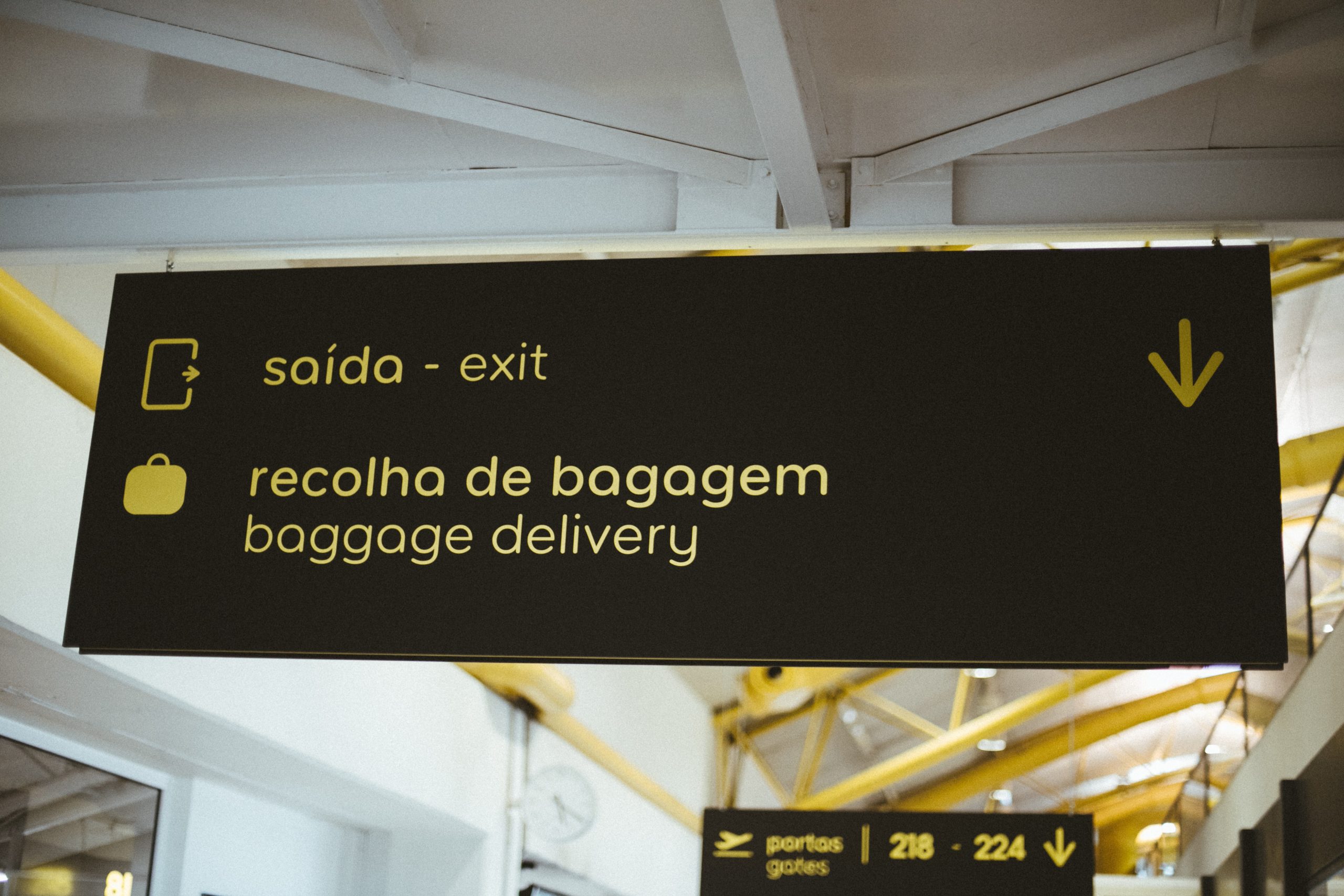 Caos en el Aeropuerto de Lisboa tras decenas de vuelos cancelados