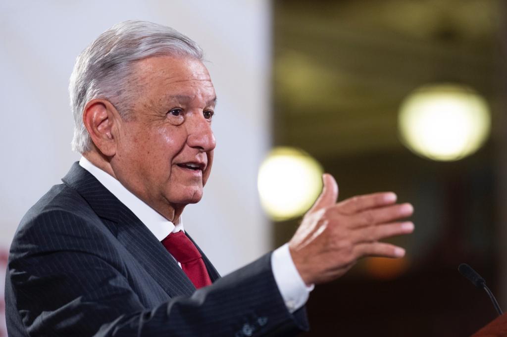 López Obrador condena ataques contra dirigentes del partido español Podemos