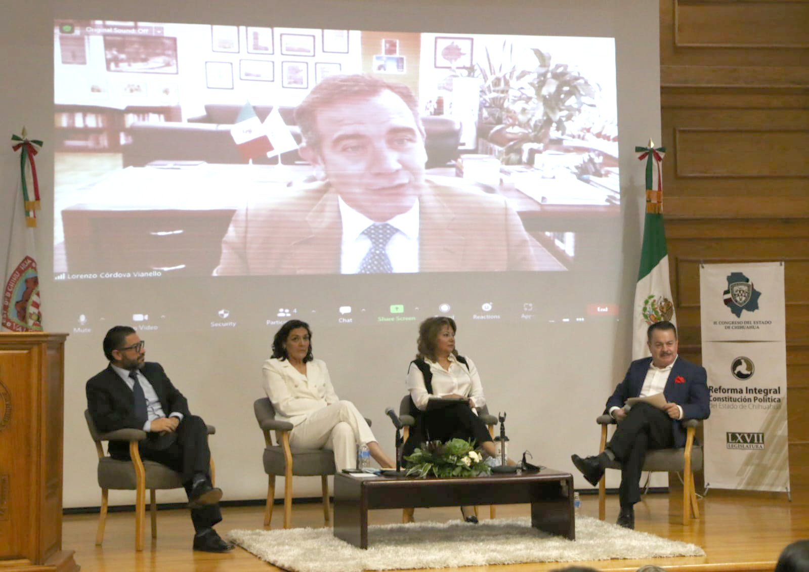 Reformas constitucionales deben reflejar pluralismo político: Lorenzo Córdova Reformas constitucionales deben reflejar pluralismo político: Lorenzo Córdova