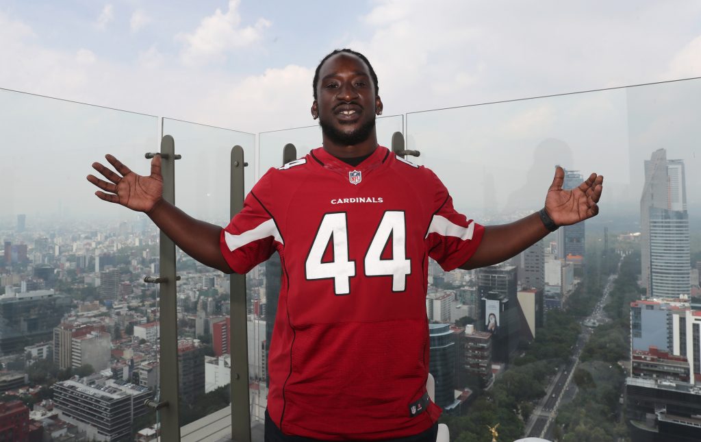 Markus Golden, asombrado con la pasión en México por la NFL - markus-golden-asombrado-con-pasion-en-mexico-por-la-nfl-3-1024x645