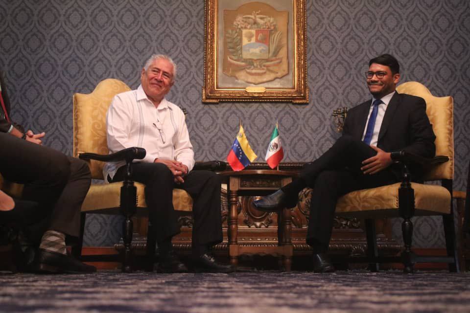 México y Venezuela revisan mapa de cooperación integral bilateral México y Venezuela revisan mapa de cooperación integral bilateral