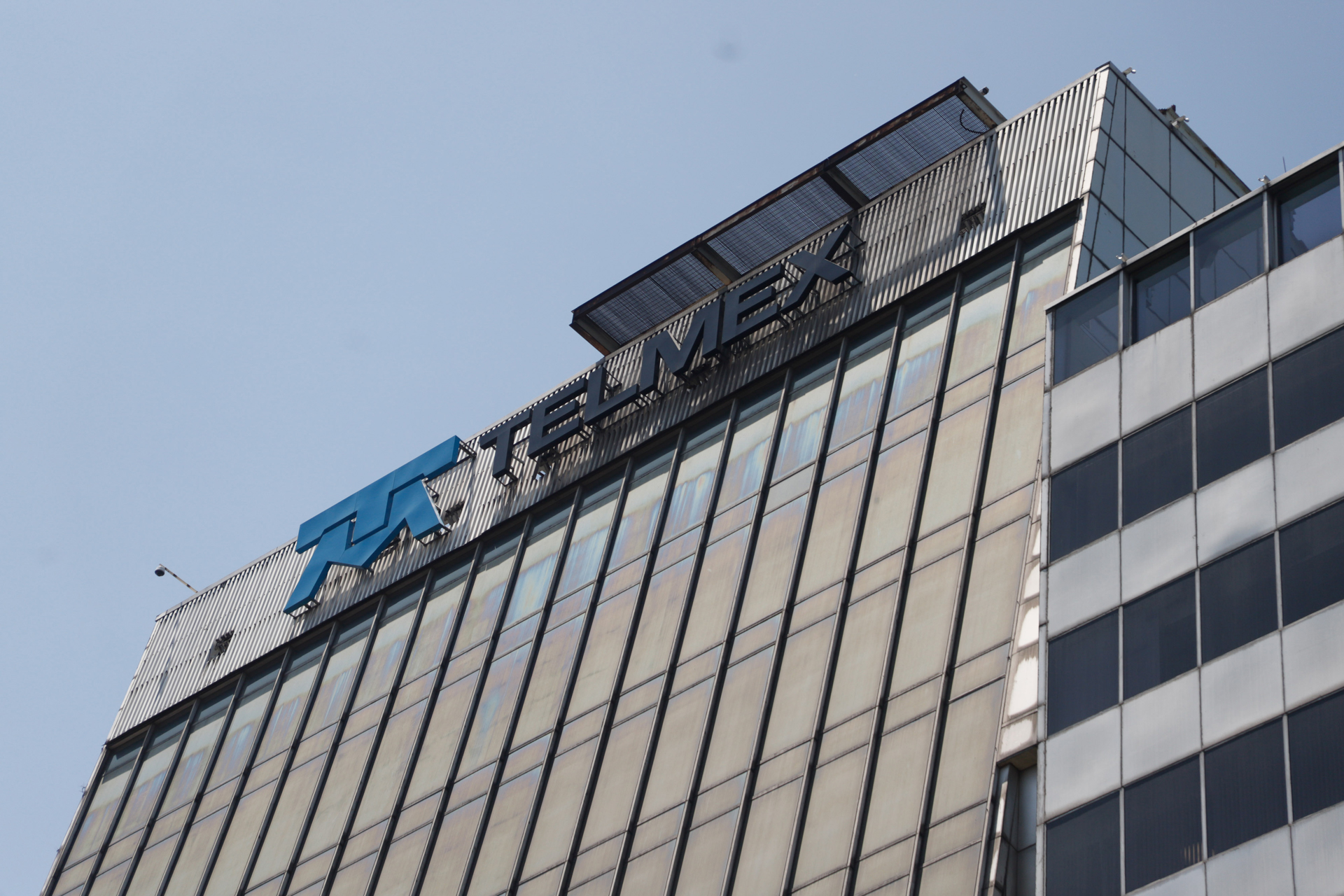 AMLO asegura que su Gobierno no tiene la intención de comprar Telmex