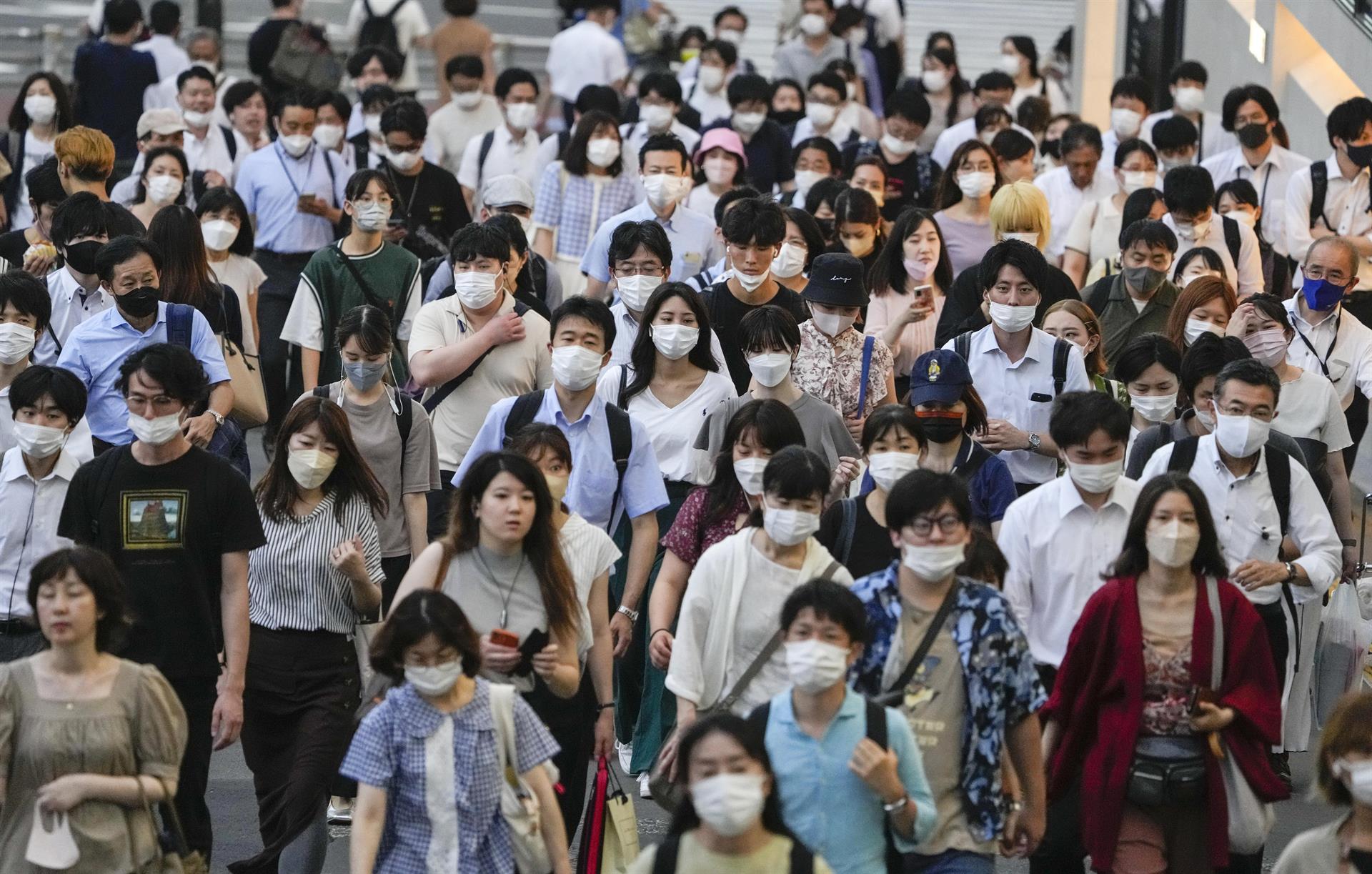 Esperanza de vida en Japón cae por primera vez en una década por COVID-19 Esperanza de vida en Japón cae por primera vez en una década por COVID-19