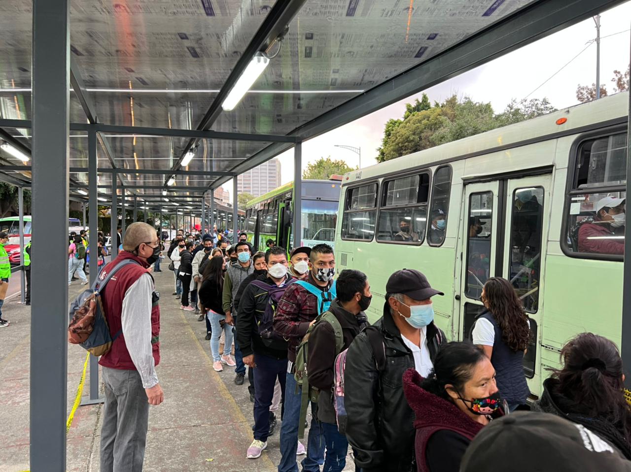 Sheinbaum reconoce afectaciones por cierre parcial en Metro, pero afirma que “va a ser una nueva Línea 1”