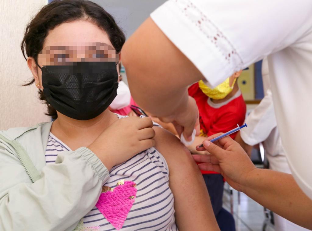 CDMX aplicará segunda dosis de vacuna anticovid a adolescentes rezagados de 12 a 14 años