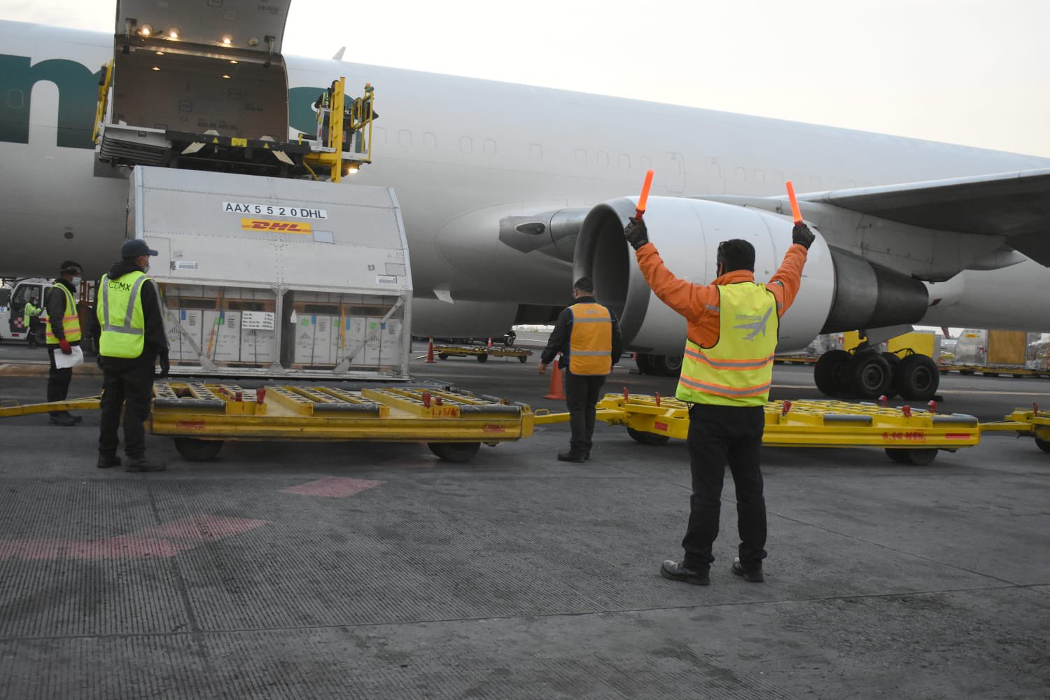 Llega a México cuarto embarque de vacunas pediátricas