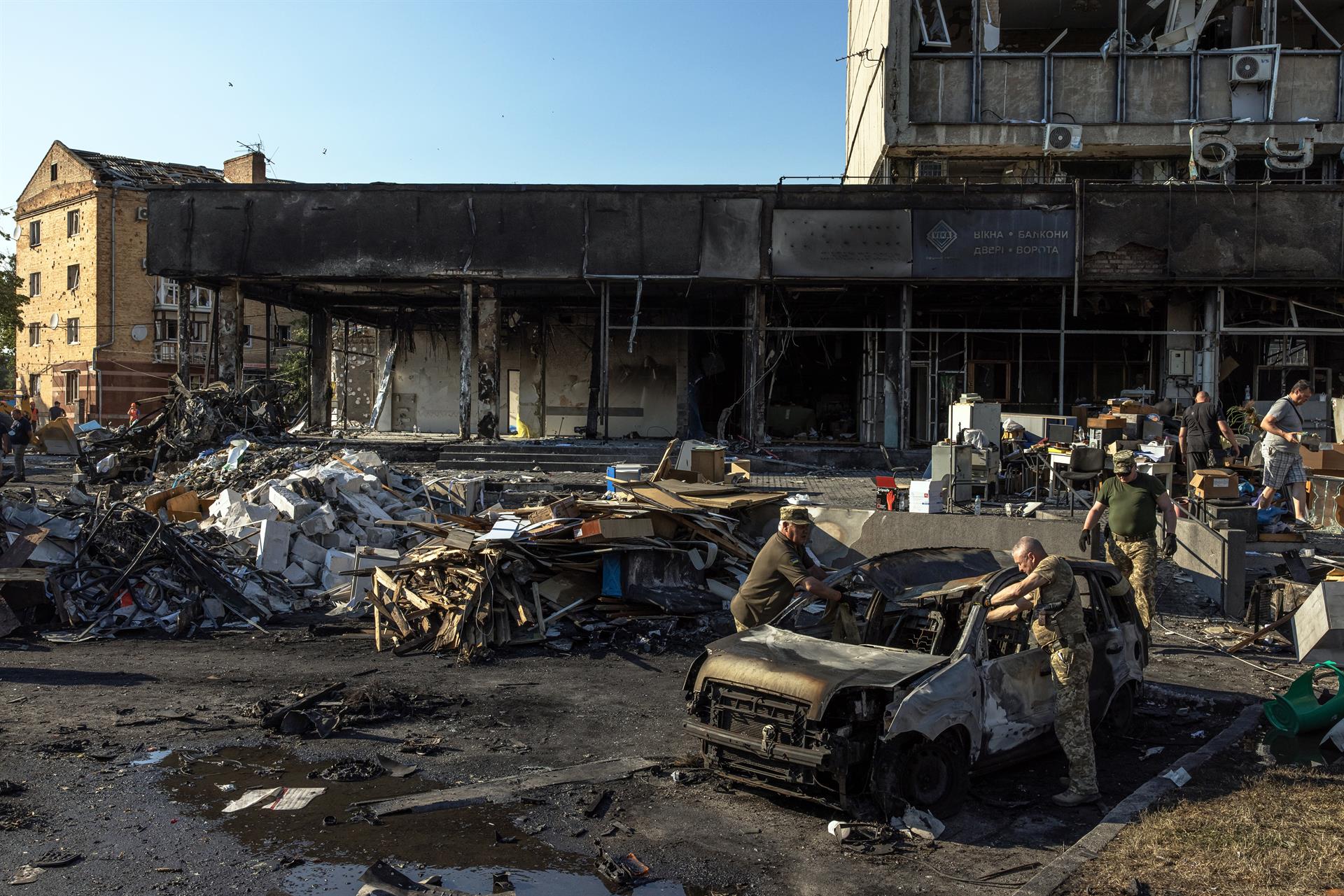 Guerra en Ucrania: Rusia ha lanzado 17 mil 300 ataques a objetivos civiles y 300 a militares Guerra en Ucrania: Rusia ha lanzado 17 mil 300 ataques a objetivos civiles y 300 a militares