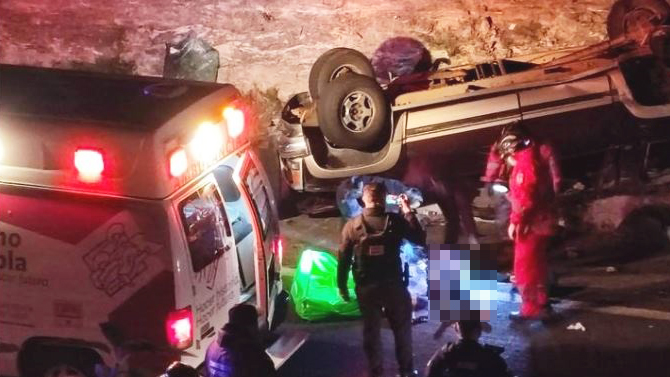 Investigan probable muerte de tres ecuatorianos en accidente en Puebla Investigan probable muerte de tres ecuatorianos en accidente en Puebla