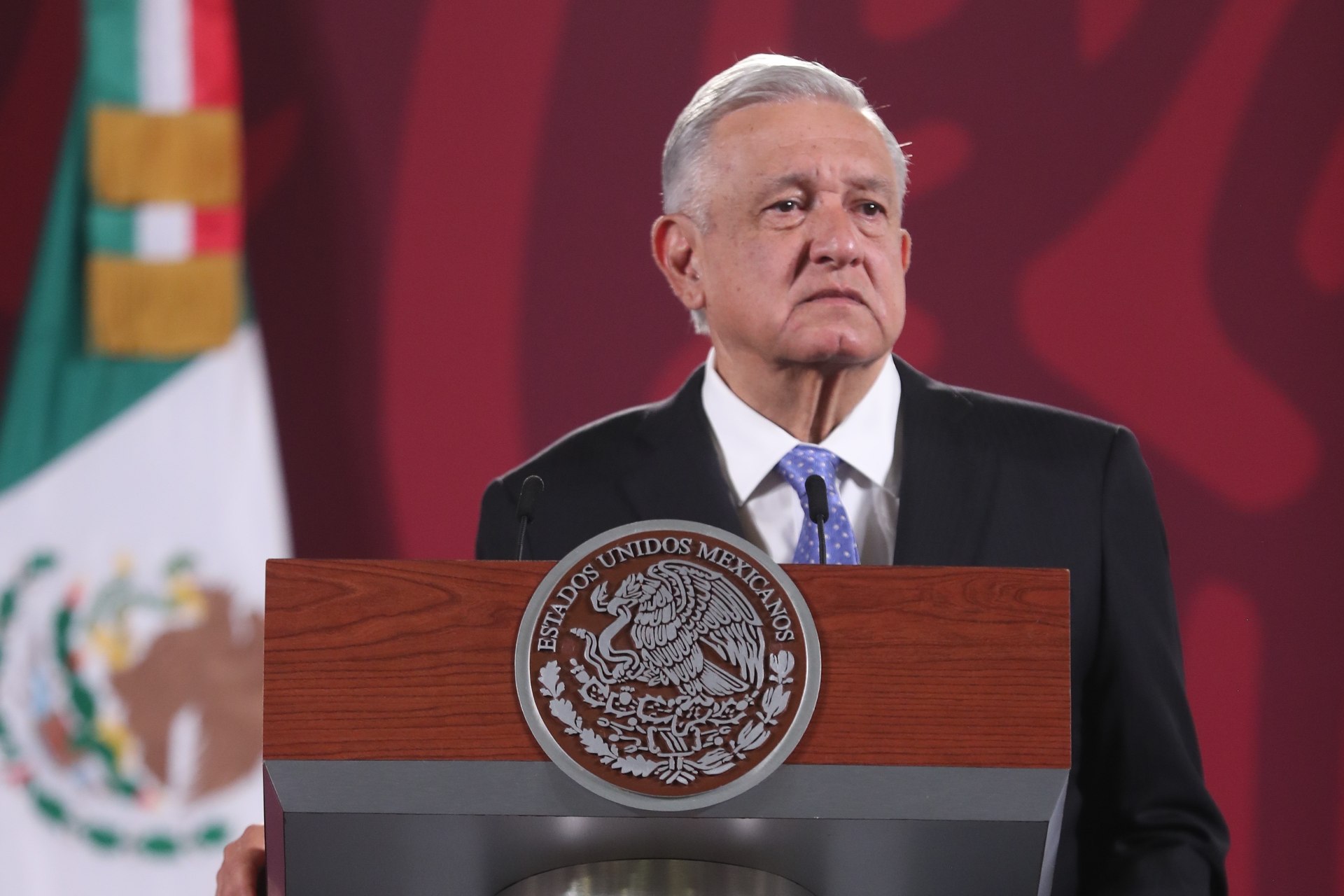 López Obrador no se hará prueba COVID-19, pese a molestias en garganta
