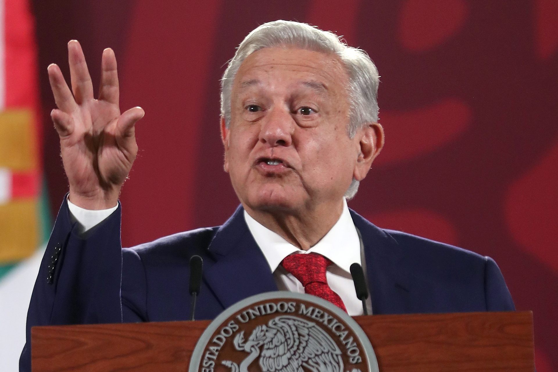 Gobernar a ‘decretazos’ no es autoritario; para eso está el Poder Judicial: AMLO Gobernar a ‘decretazos’ no es autoritario; para eso está el Poder Judicial: AMLO