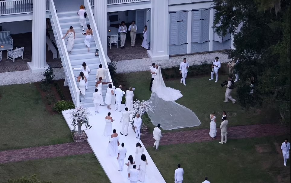 Ben Affleck y Jennifer López celebran boda en espectacular mansión en Georgia - boda-bennifer