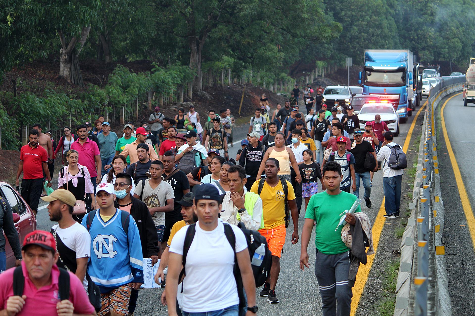 Nueva caravana migrante en Tapachula amenaza con salir hacia EE.UU.