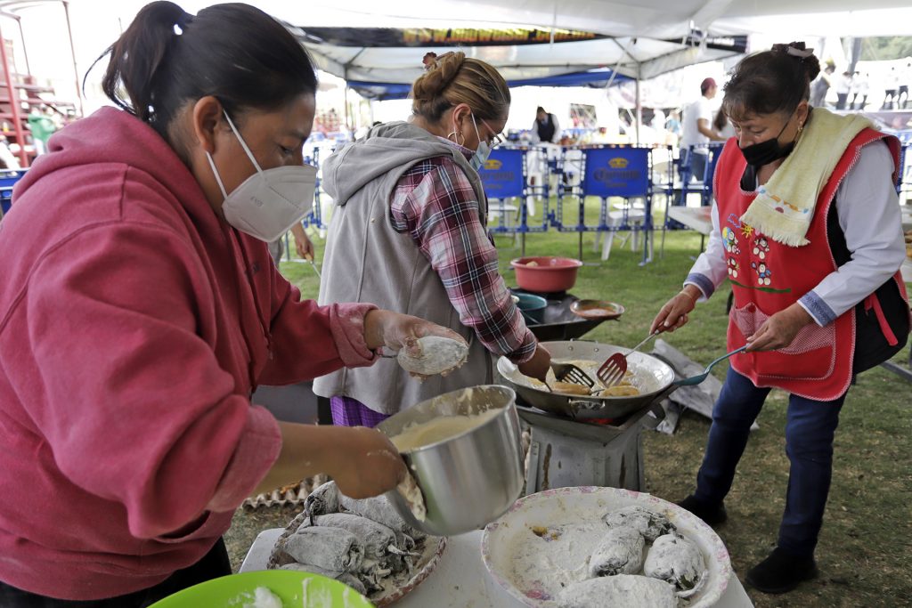 Chile en nogada padece efectos del clima e inflación - chile-en-nogada-padece-efectos-del-clima-e-inflacion-1024x683