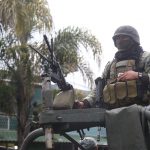 Enfrentamientos en Michoacán dejan 2 uniformados heridos por explosión de mina y 3 civiles armados abatidos