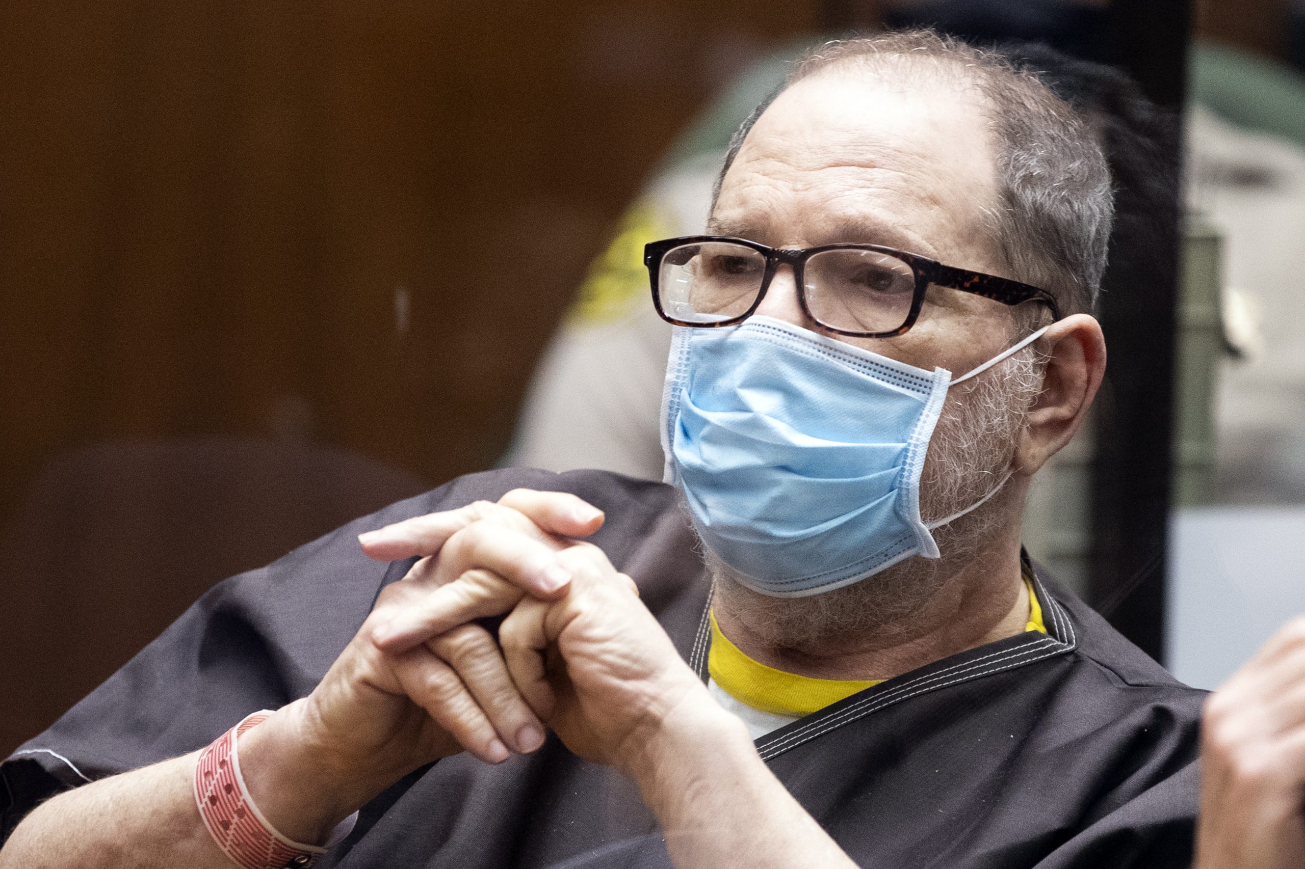 Corte de Nueva York otorga a Weinstein opción de apelar condena