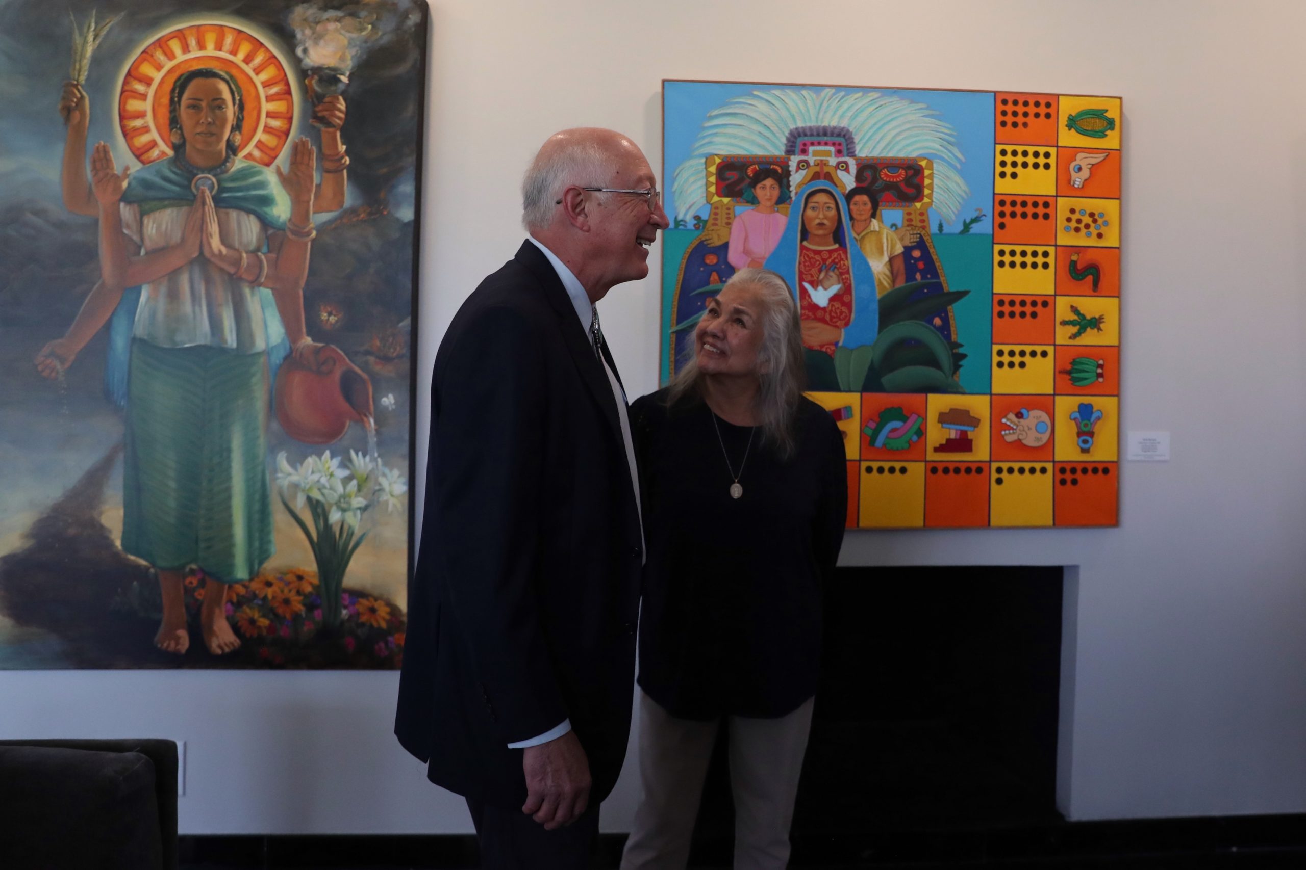 Arte en la residencia de Ken Salazar aboga por unidad Arte en la residencia de Ken Salazar aboga por unidad