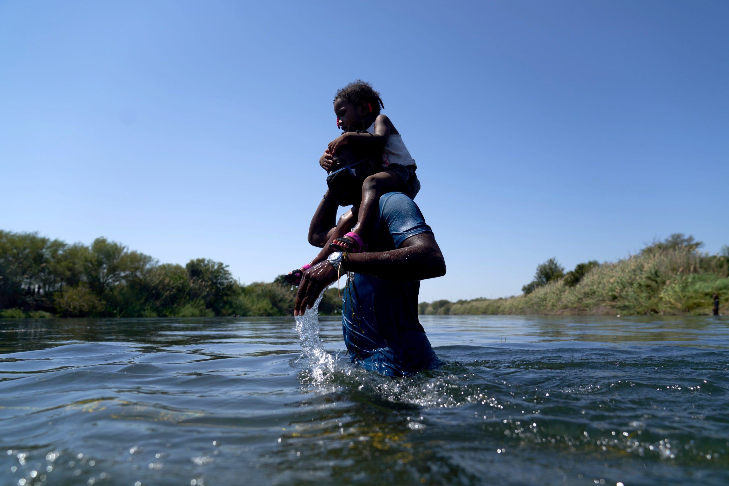 Niño de tres años y bebé de dos meses, últimas víctimas en el Río Bravo