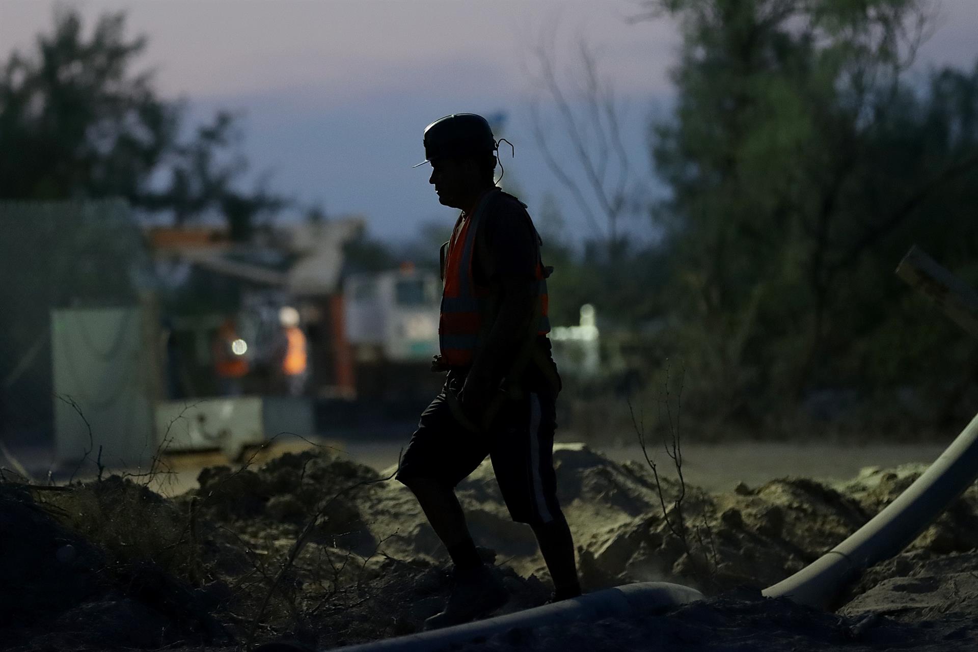 Gobierno de México niega suspensión del rescate de 10 mineros atrapados en Coahuila Gobierno de México niega suspensión del rescate de 10 mineros atrapados en Coahuila