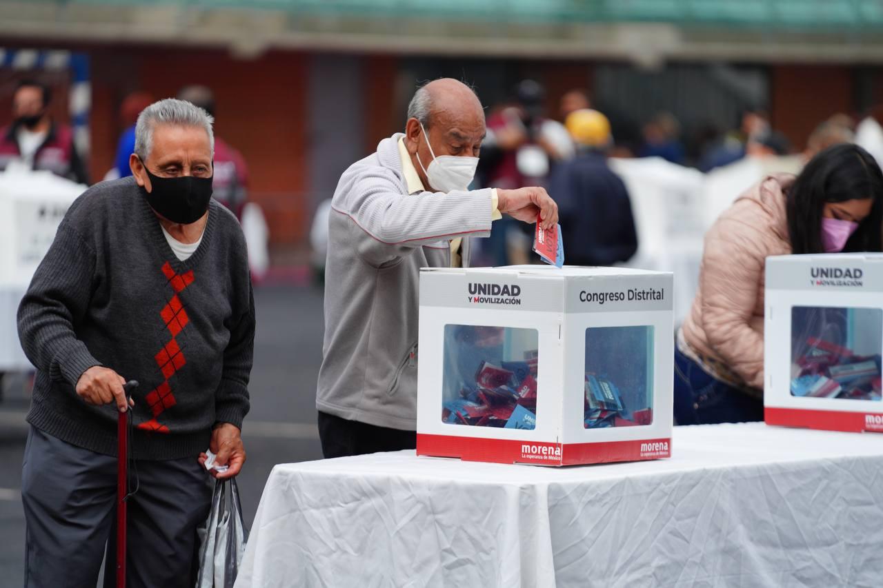 Elecciones en Morena fueron un intento de asalto al partido: Ackerman