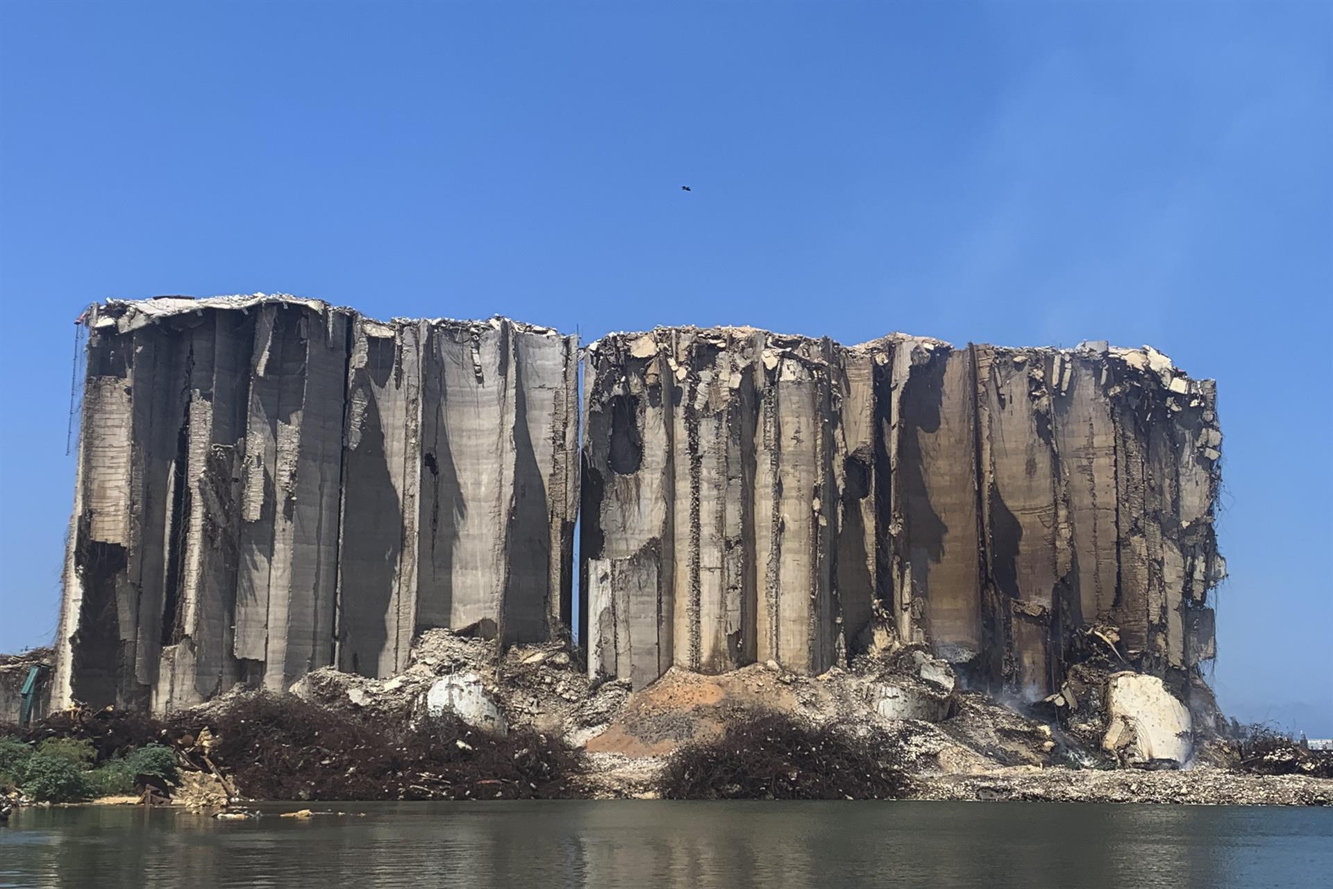Cientos de personas marchan en Beirut en segundo aniversario de la explosión