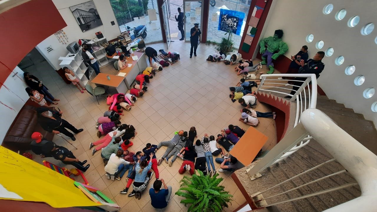 #Video Curso de verano en Fresnillo enseña a niños cómo actuar frente a tiroteo