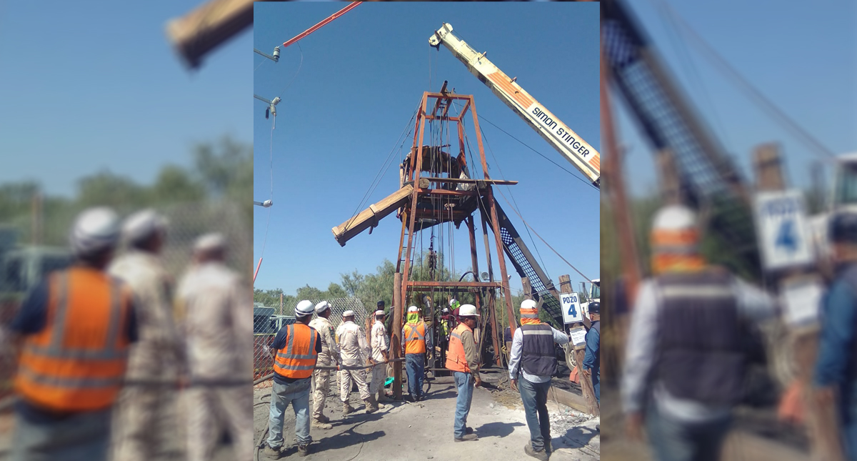 Retiran pilotes de pozo en mina de Coahuila para ingreso de buzo Retiran pilotes de pozo en mina de Coahuila para ingreso de buzo