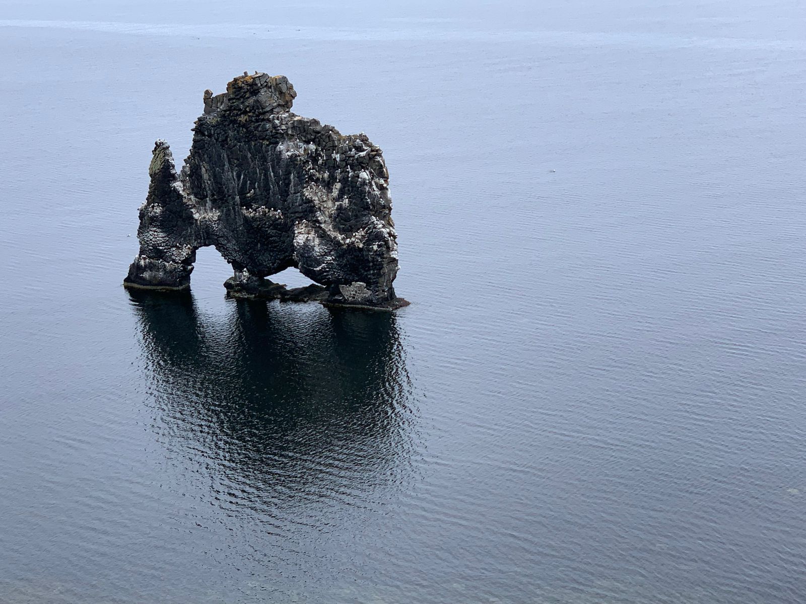 Hvítserkur y su gran parecido con el Arco de Cabo San Lucas Hvítserkur y su gran parecido con el Arco de Cabo San Lucas