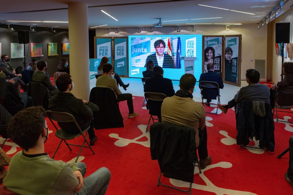 Zoom creció 400 % en usuarios a nivel mundial durante pandemia - 6330b39dc1227cf653f9253baa068cf705d5b08dw-1024x683