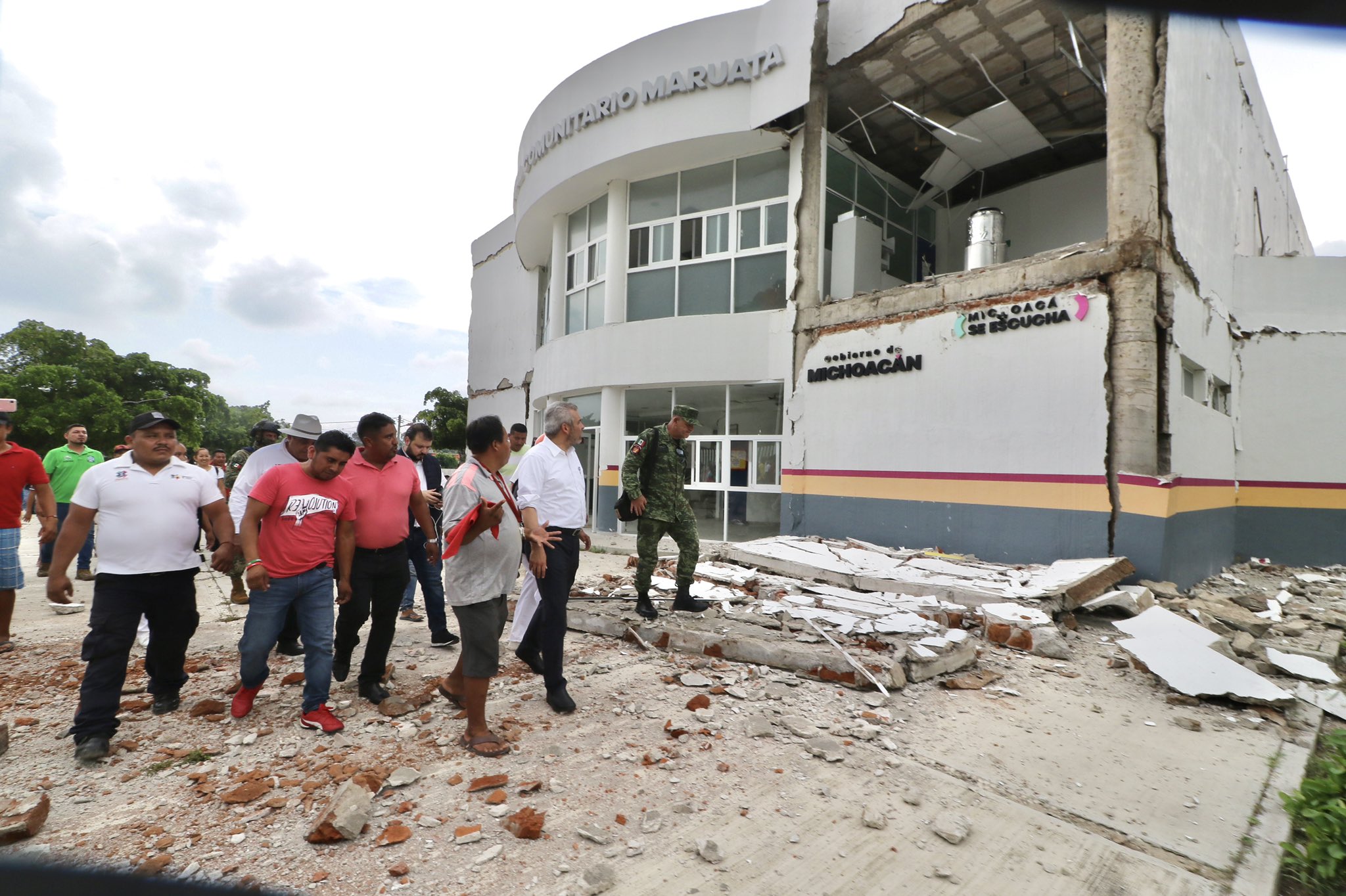 Michoacán pedirá declaratoria de emergencia para cuatro municipios tras sismo