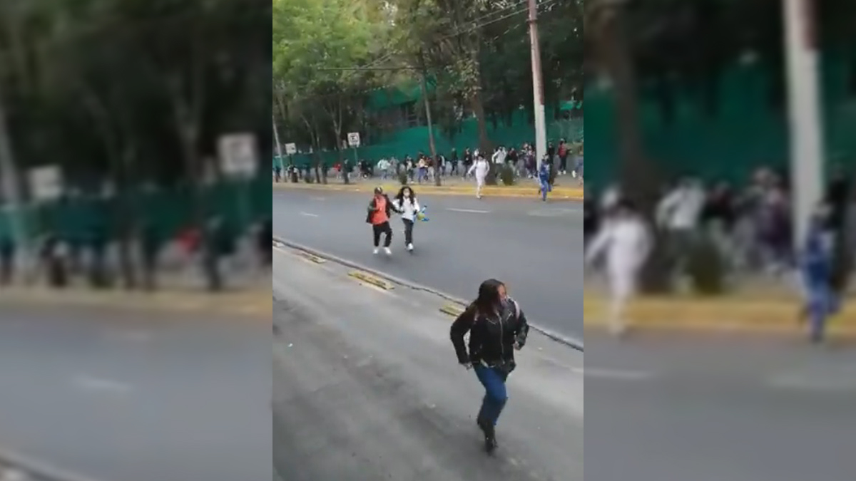 #Video Desalojan Bachilleres 1 ante presunta amenaza de ‘porros’ #Video Desalojan Bachilleres 1 ante presunta amenaza de ‘porros’