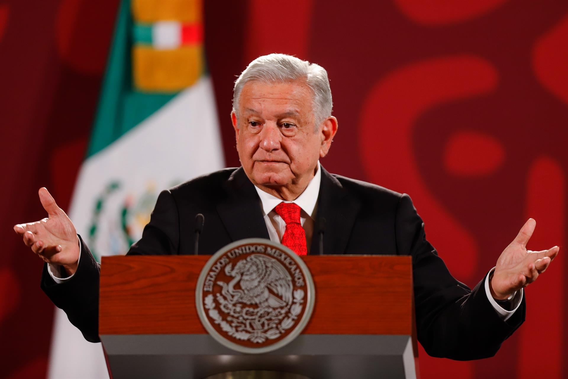 “A los difuntos hay que dejarlos descansar en paz”: AMLO sobre repatriar restos de Porfirio Díaz