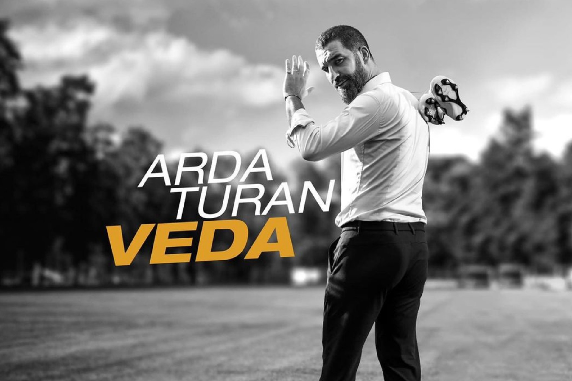 Arda Turan anuncia su retiro del futbol Arda Turan anuncia su retiro del futbol